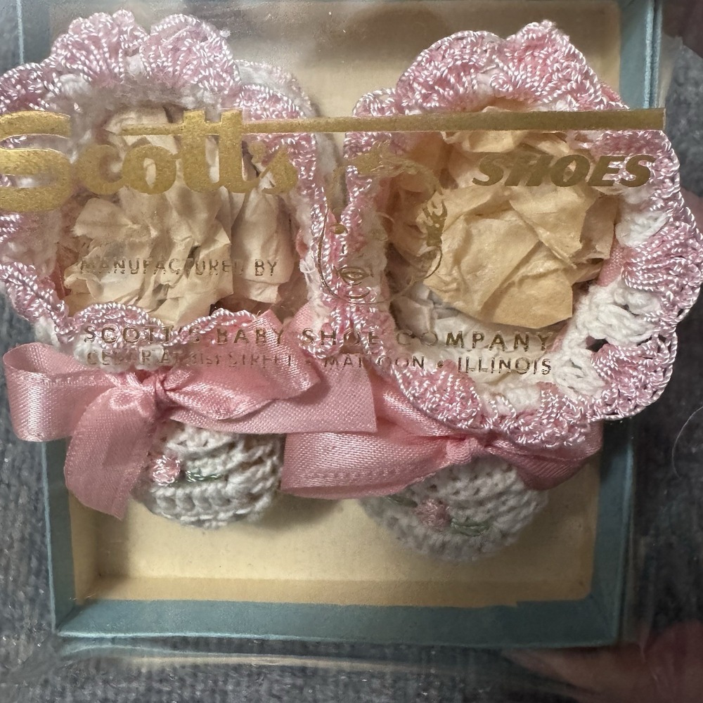Vtg Crochet Pink White Scott's Baby Shoe Company NOS